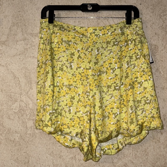 VOLCOM WANNA HAVE SUN SHORTS- WOMEN'S - Picture 2 of 5